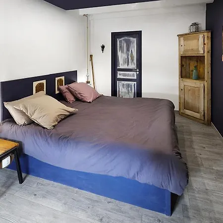 La Belle Riviere فندق مبيت وإفطار 3*