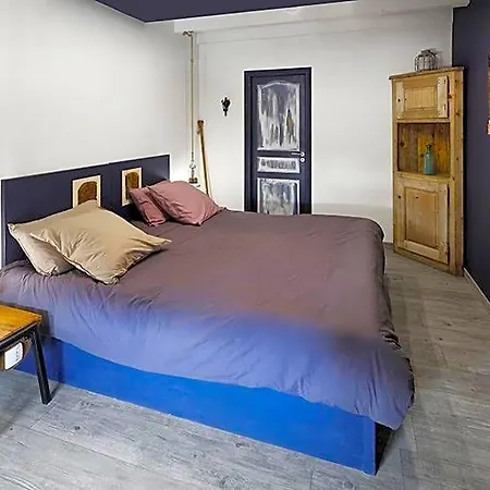 La Belle Riviere Bed and Breakfast Bolozon